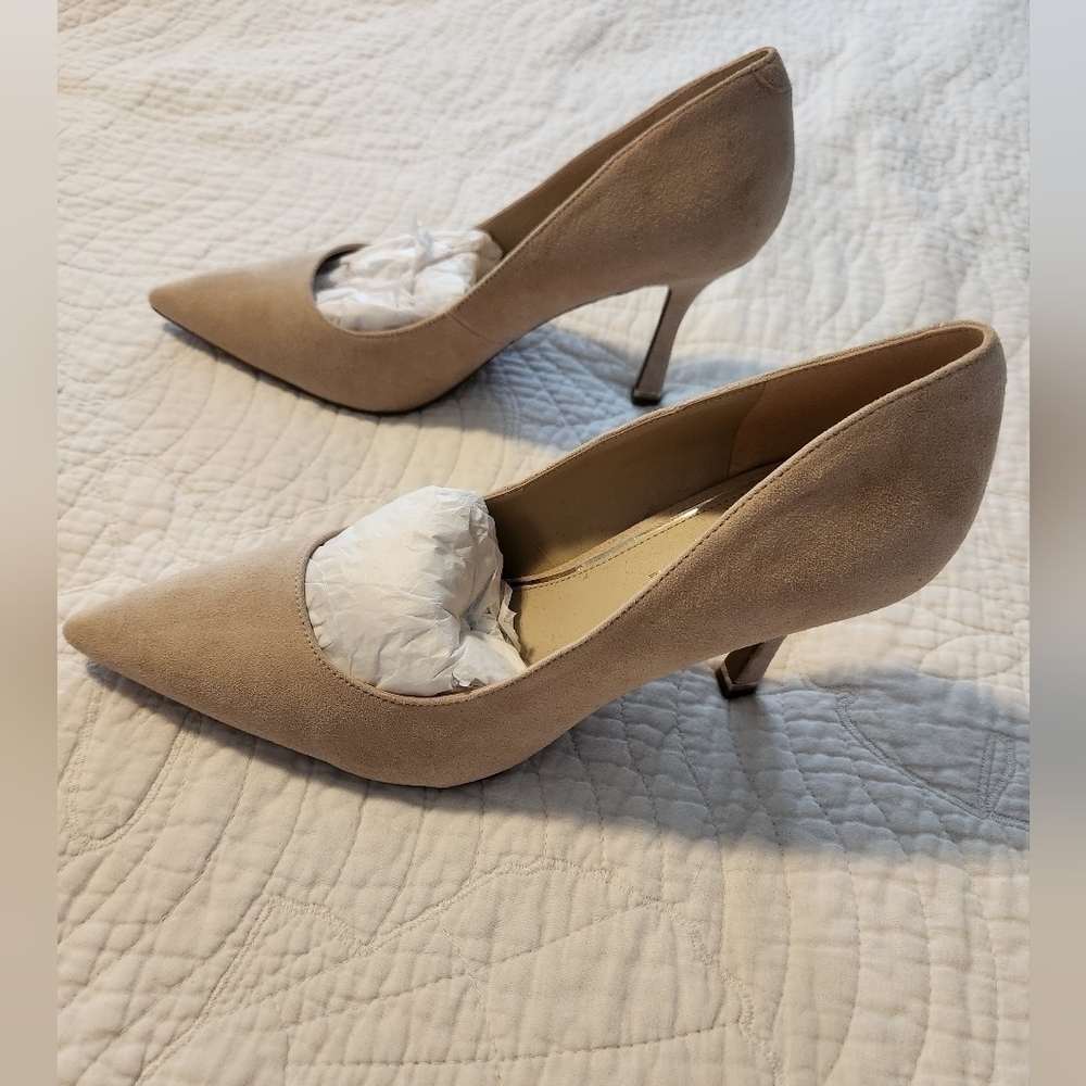 Kenneth Cole Romi Suede Size 10 Pumps - Picture 4 of 10